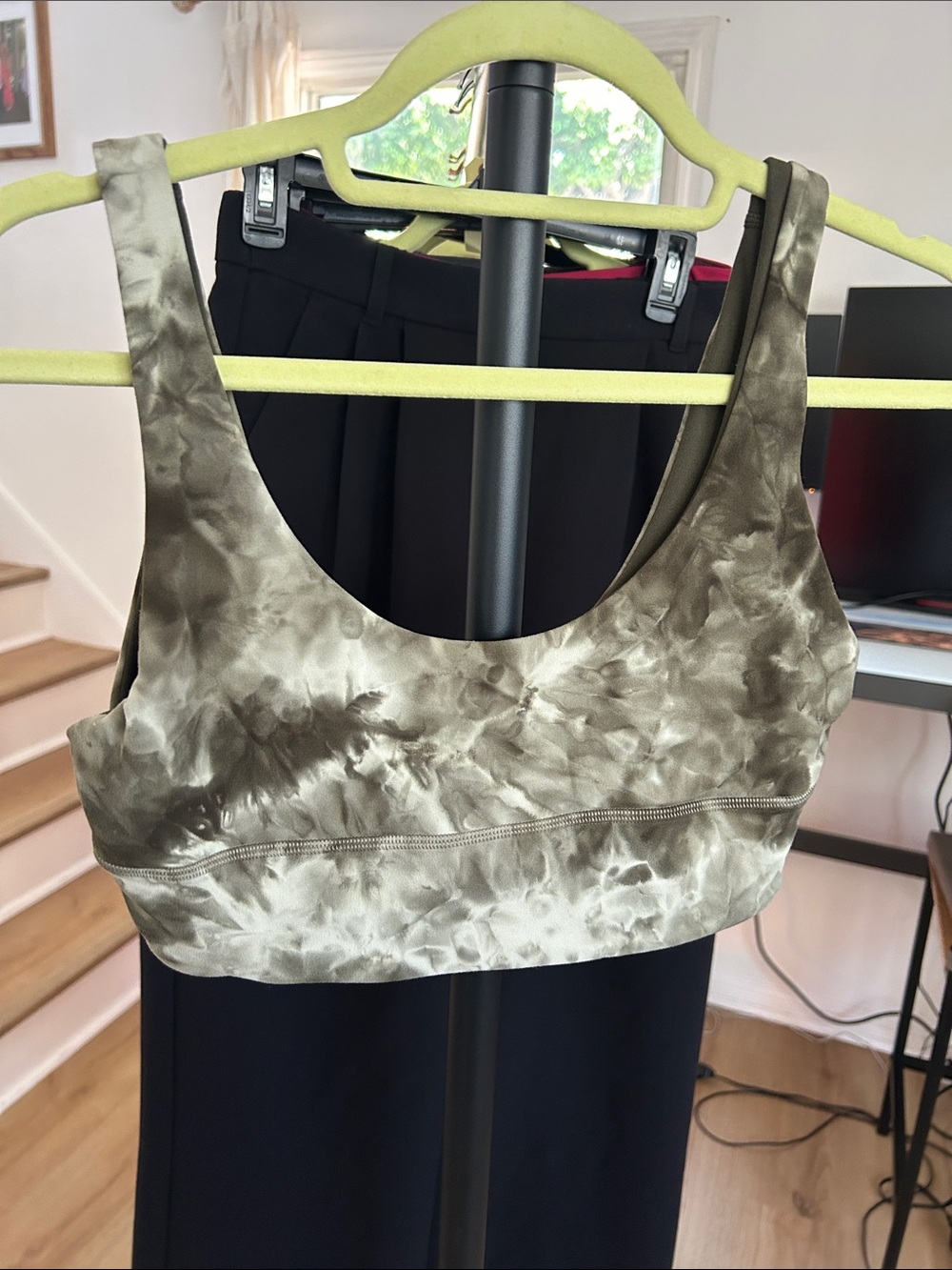 Lululemon Reversible Sports Bra. Size 8. Great condition.